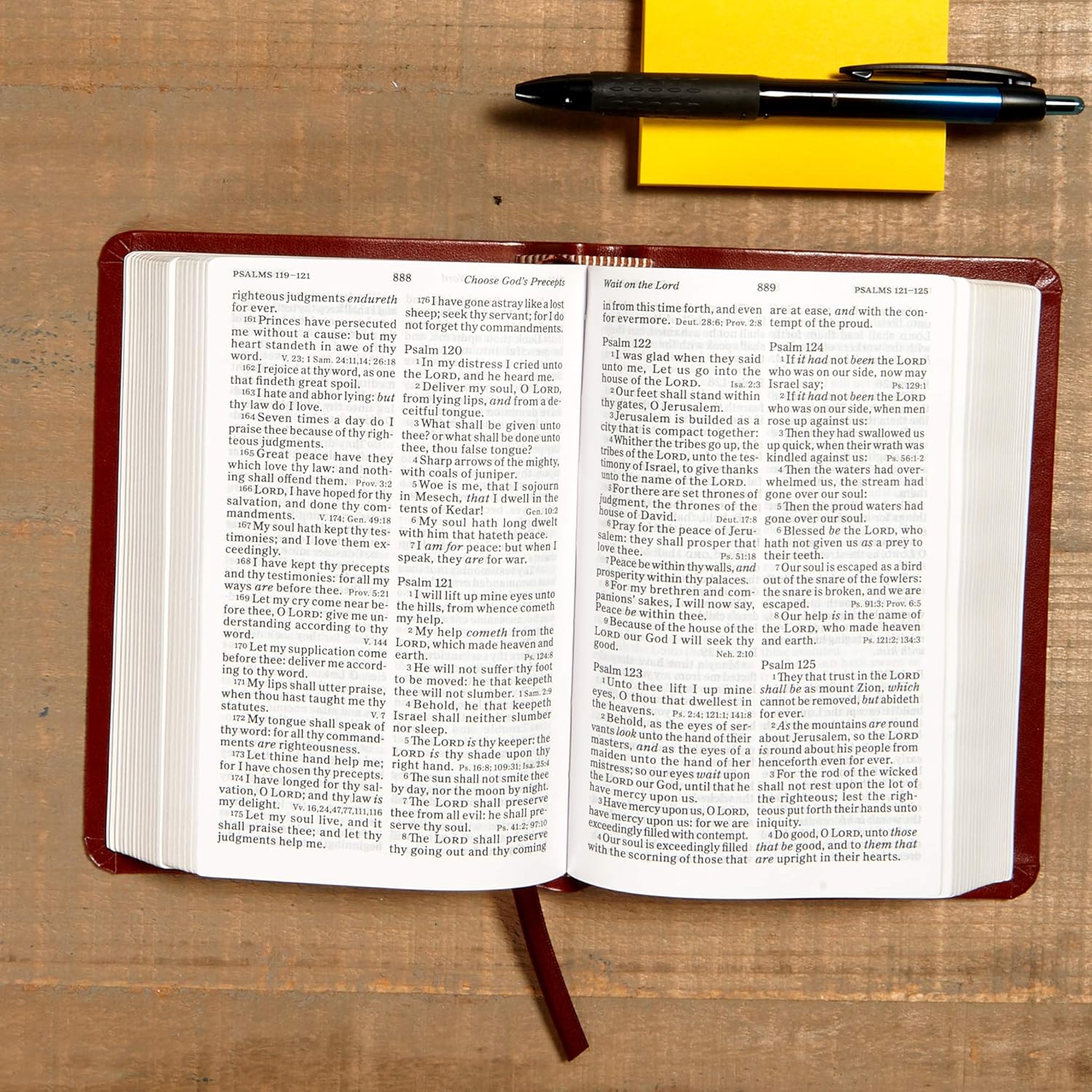 KJV Large Print Compact Reference Bible
