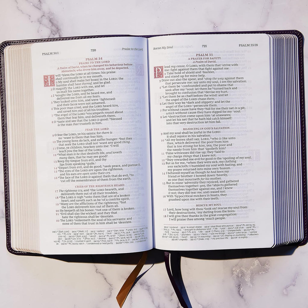 KJV, Personal Size Reference Bible, Genuine Leather, Black