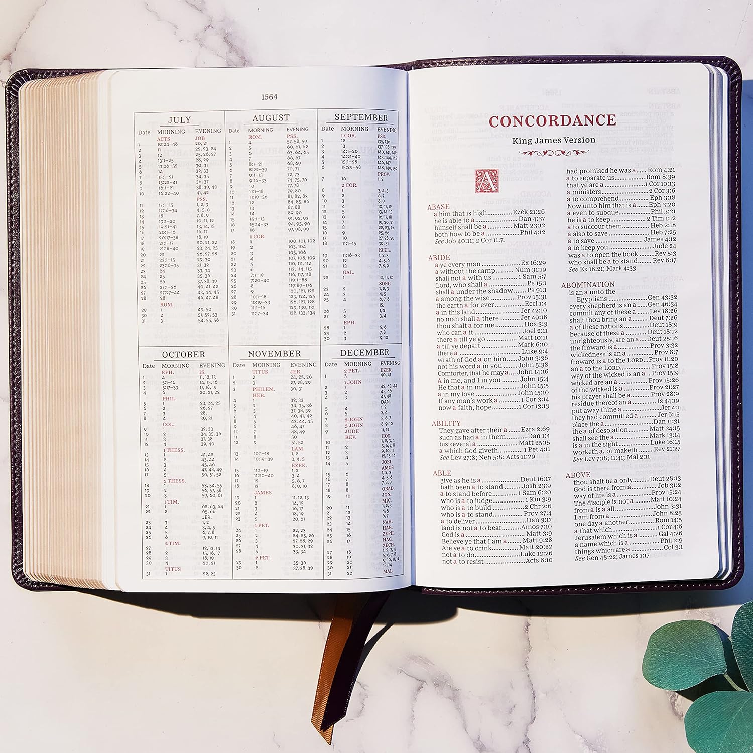 KJV, Personal Size Reference Bible, Genuine Leather, Black